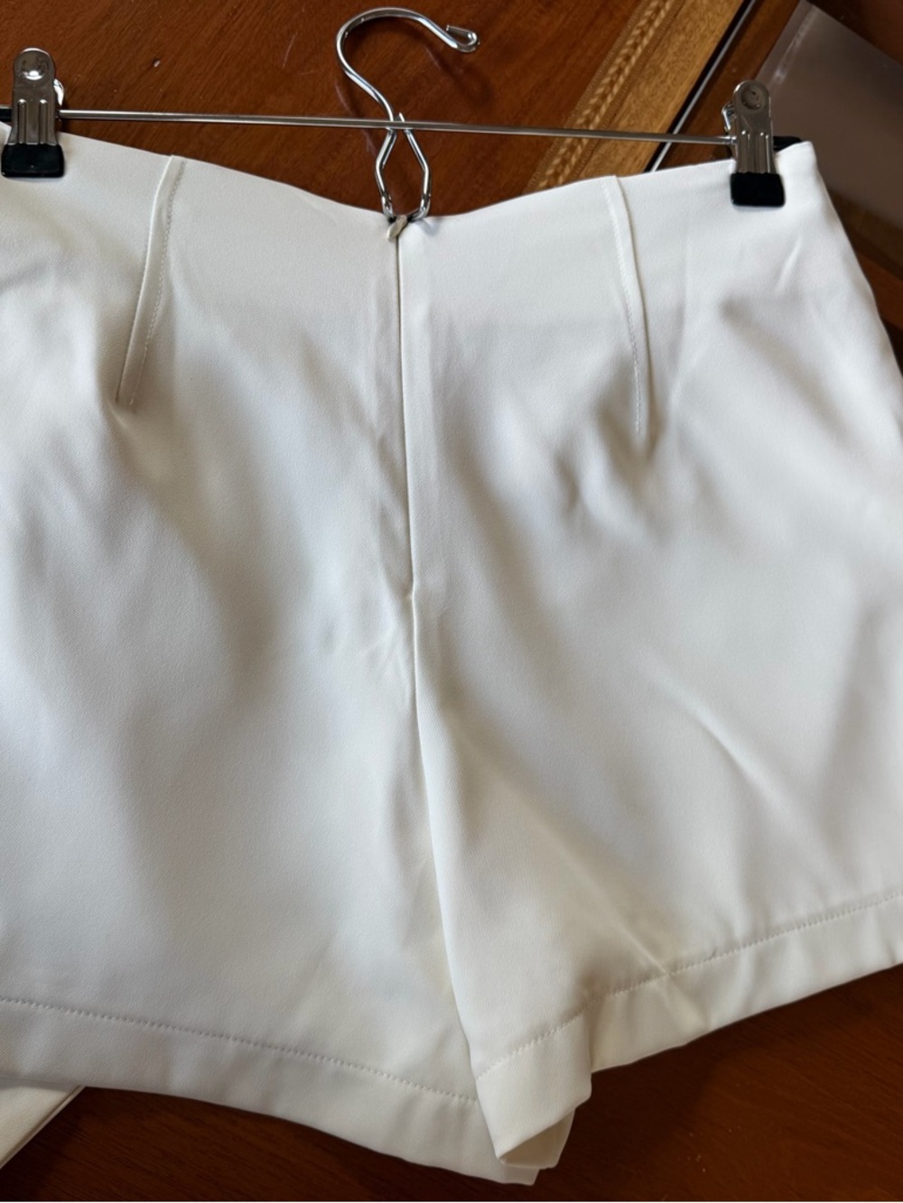 TCEC Cream Two-Piece Set - Picture 11 of 12